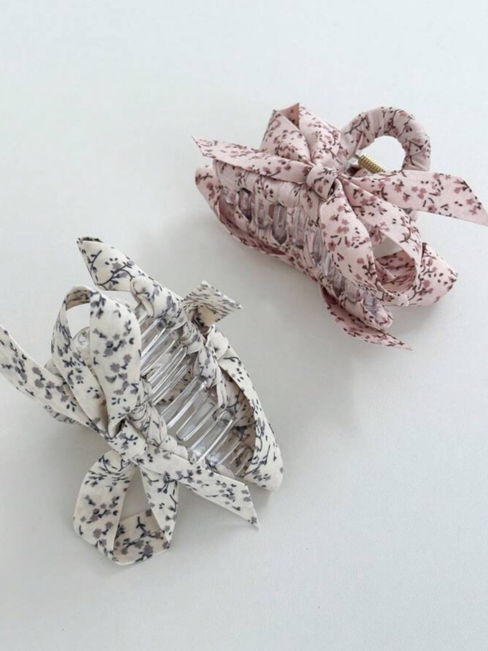 2 piece Fabric Bow Hair Claw Clip - Picture 2 of 4